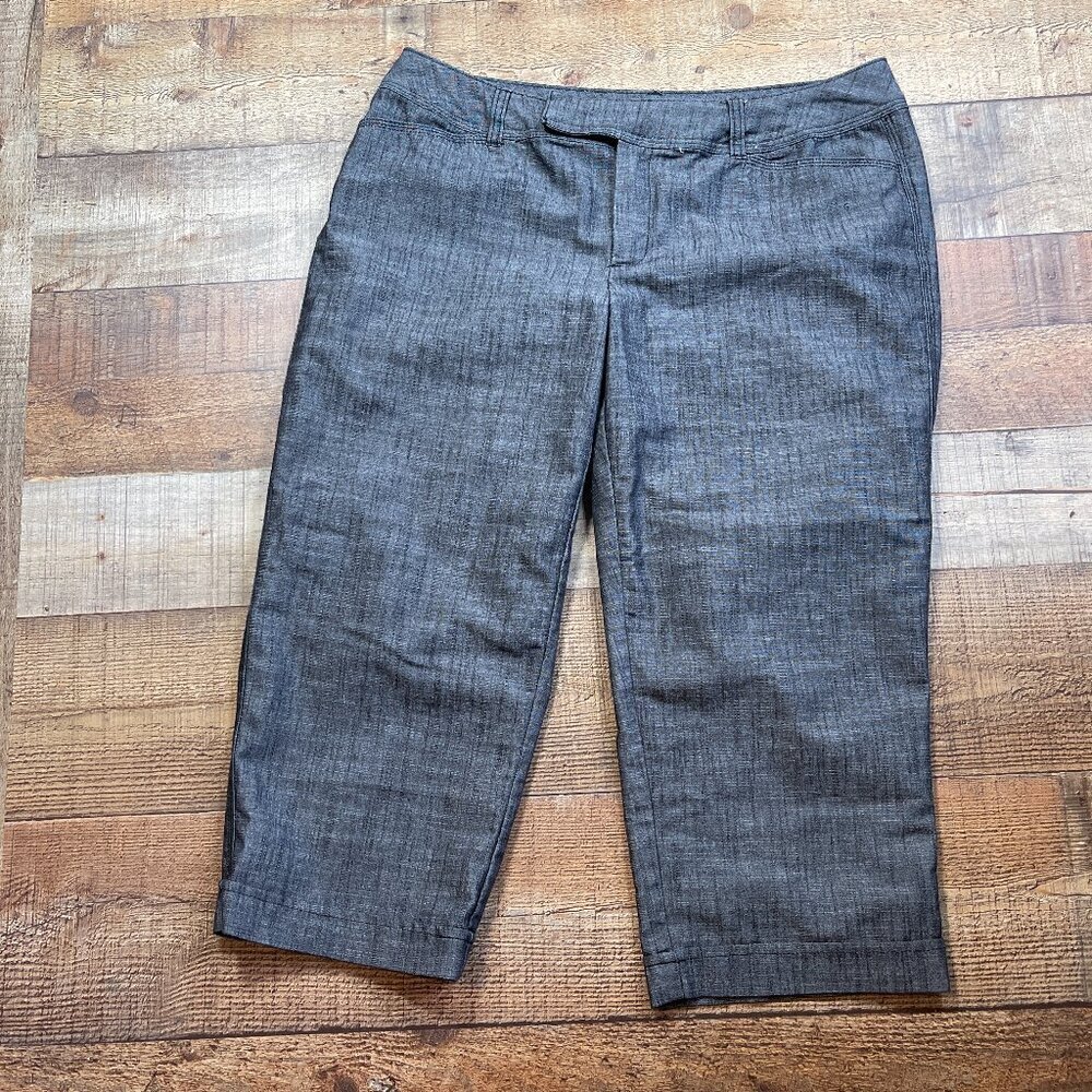 Christopher & Banks Gray Capri Pants size 10